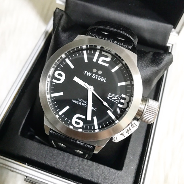 Механизми в TW Steel часовници